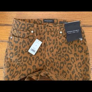 Banana Republic Leopard Jeans - NWT - Size 26R